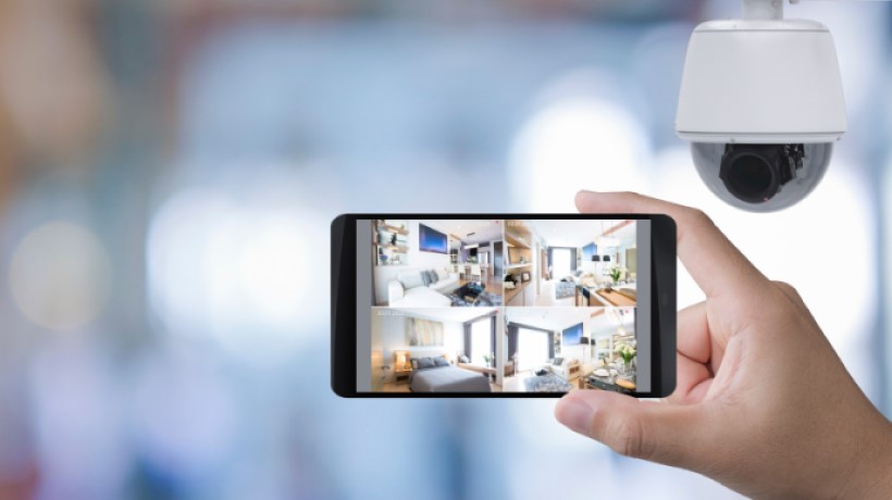 工業(yè)平板電腦工廠:基于標(biāo)準(zhǔn)IP攝像機(jī)的邊緣人工智能安全系統(tǒng)